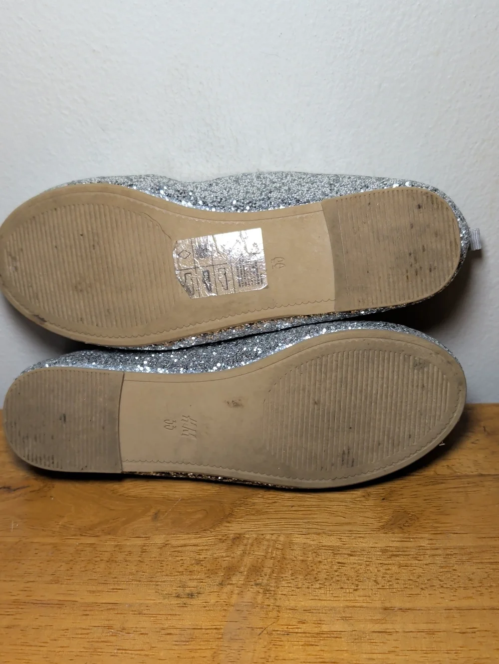 Disney x H&M Silver Glitter Mary Jane Flats Frozen Anna Elsa Girls Size 2